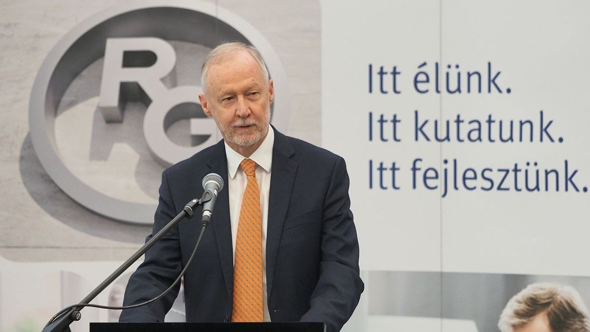 Véget ért egy korszak, lemondott Bogsch Erik