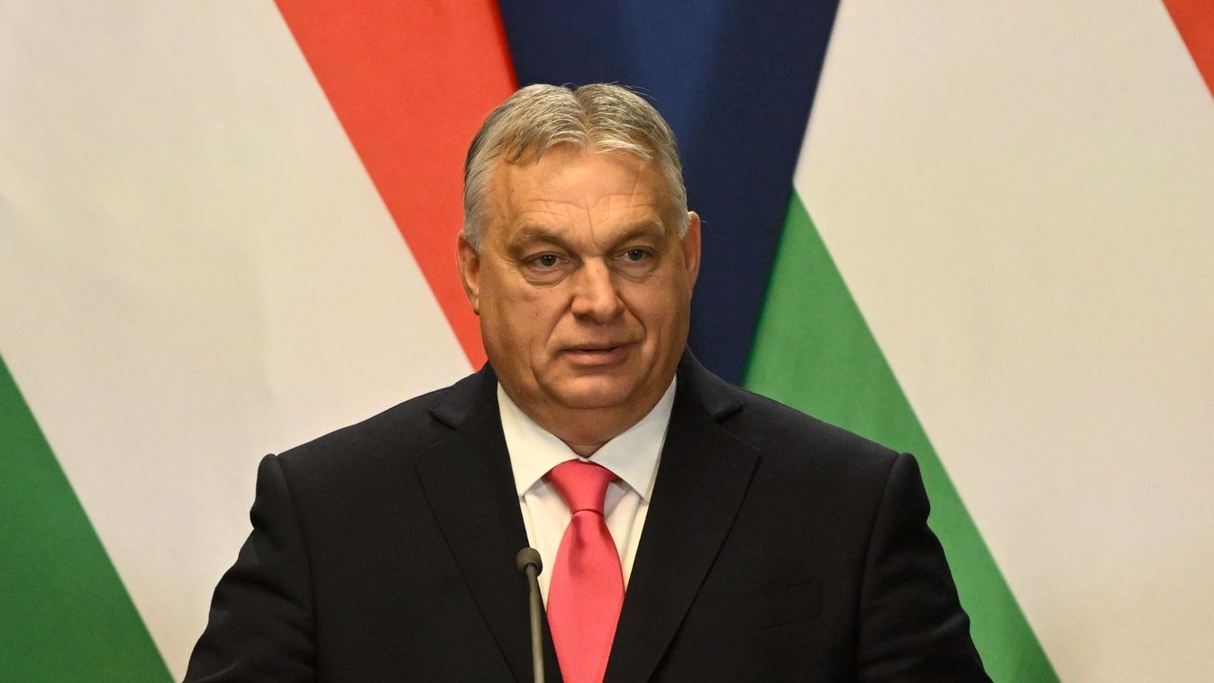 Rettegnek Orbán Viktortól és Donald Trumptól