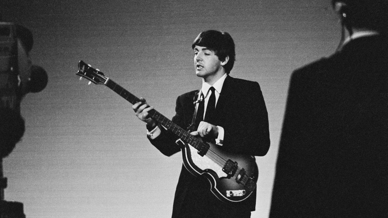 Paul McCartney visszakapta a gitárt, amit fél évszázada loptak el tőle