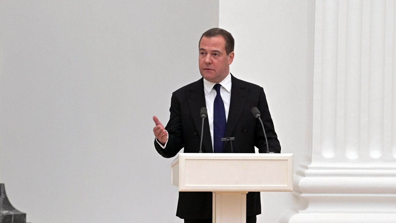 Medvedev: Happy Russia Day!