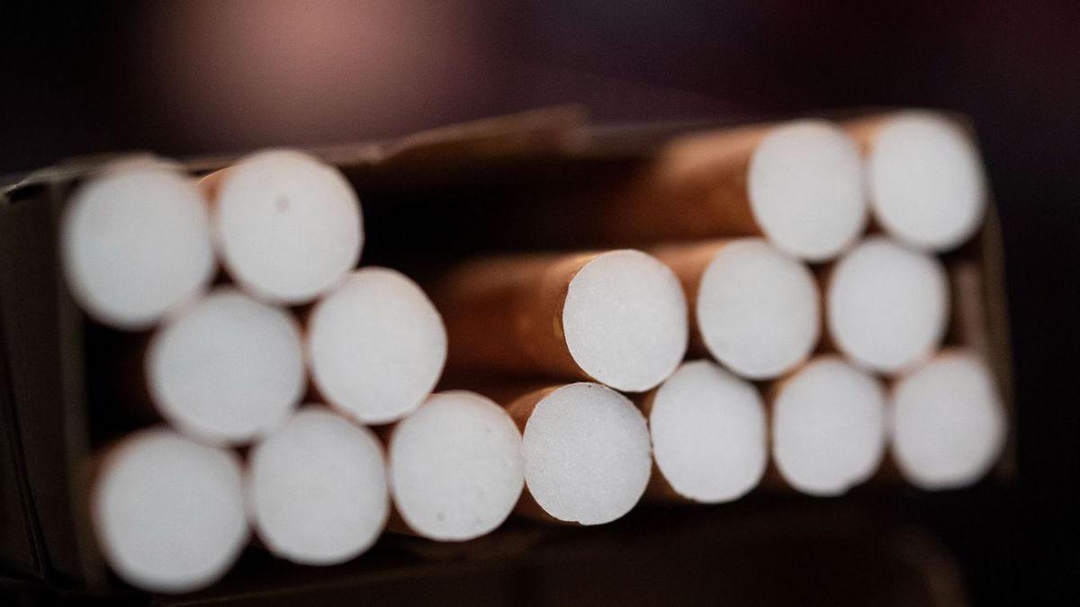 Közel ezer doboz csempészcigarettát foglaltak le a határon