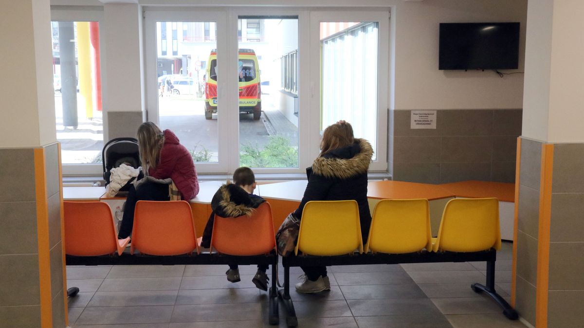 Látogatási tilalmat rendelnek el a miskolci kórházakban