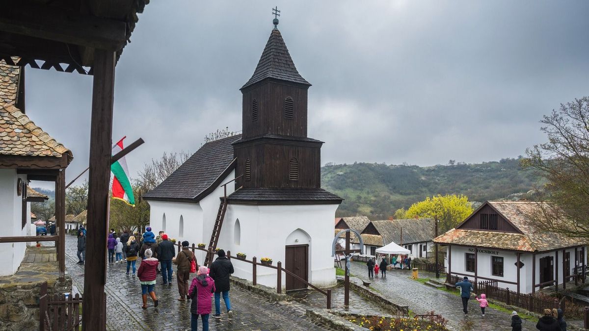 Felújították a hollókői várat és az Ófalut