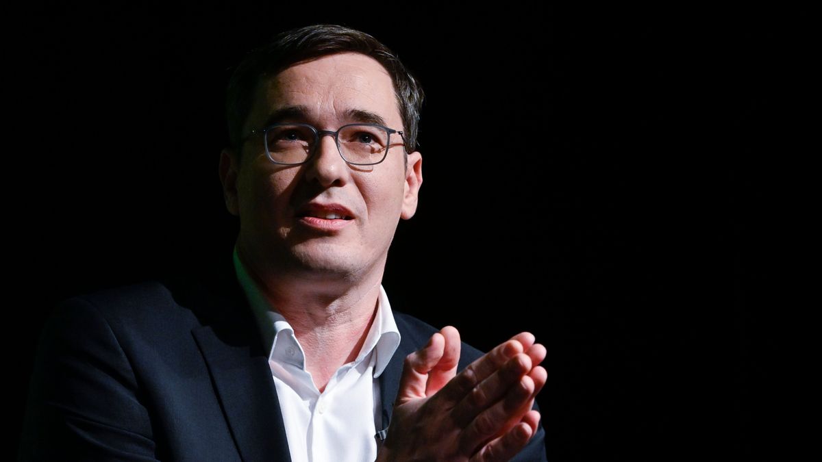 Karácsonyék a pénz miatt támadják a gigaplakátokat