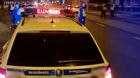 Részeg, körözött személyek a volánnál: razziát tartott a rendőrség Budán