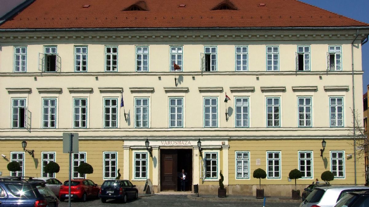 Újabb botrány a Várnegyedben, óriási károk keletkezhettek