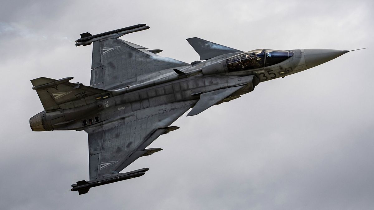 Szalay-Bobrovniczky Kristóf: A Gripen-flotta lesz a magyar légtér biztonságának garanciája