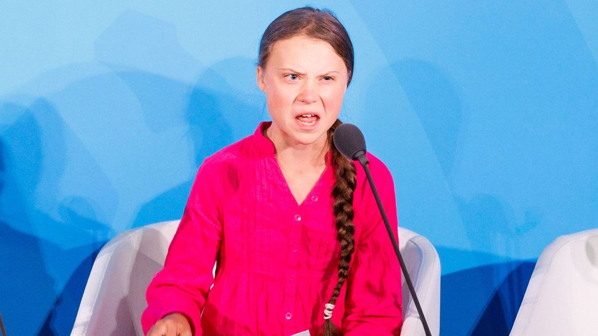 Bíróság elé áll Londonban Greta Thunberg egy olajtüntetés miatt
