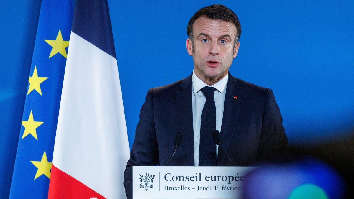 Most főhet igazán Emmanuel Macron feje
