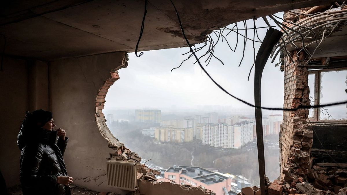 Orosz–ukrán háború: Kijevet támadták az oroszok