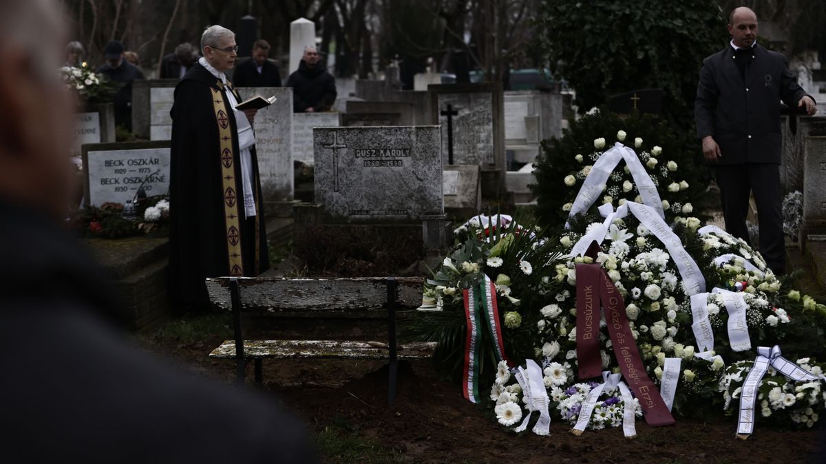 Elbúcsúztatták Vitézy Lászlót