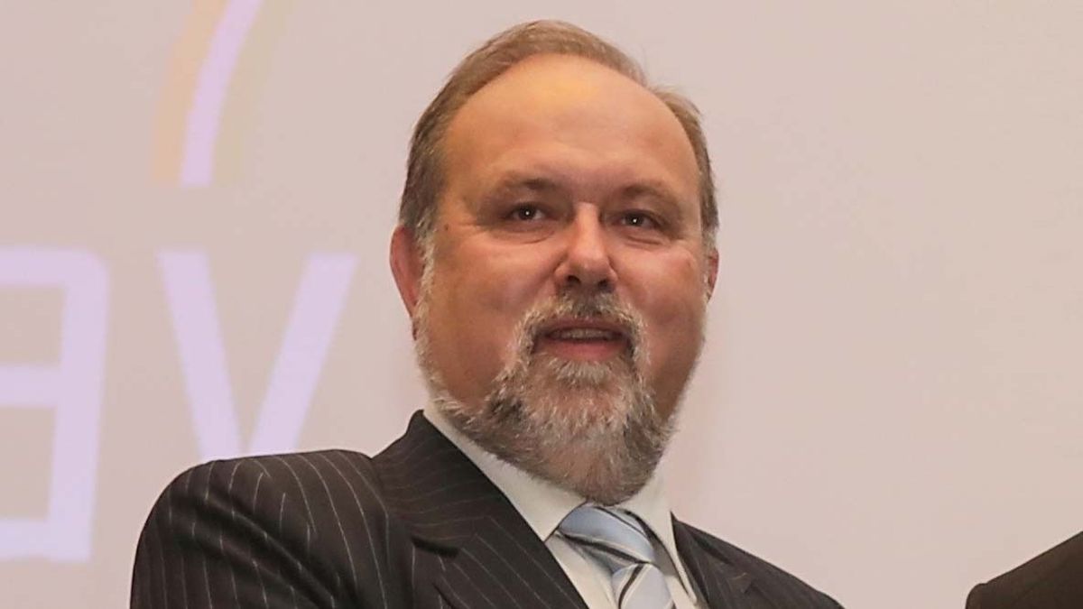 Meghalt Dobor Dezső