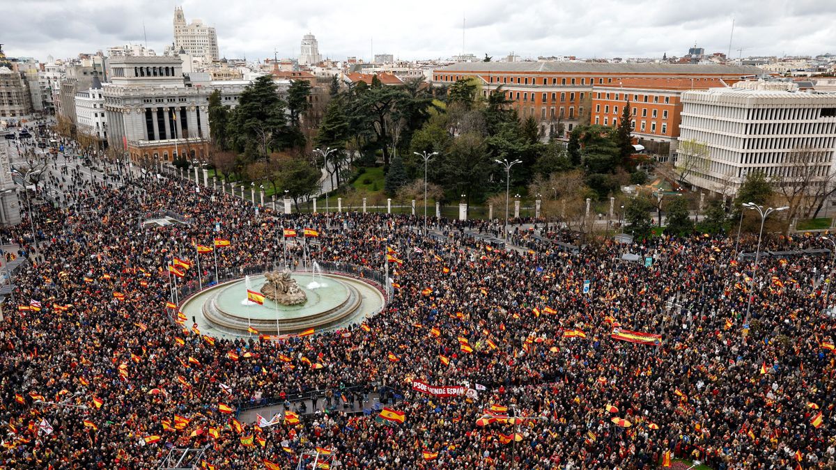 Több ezren tüntettek Madridban + videó