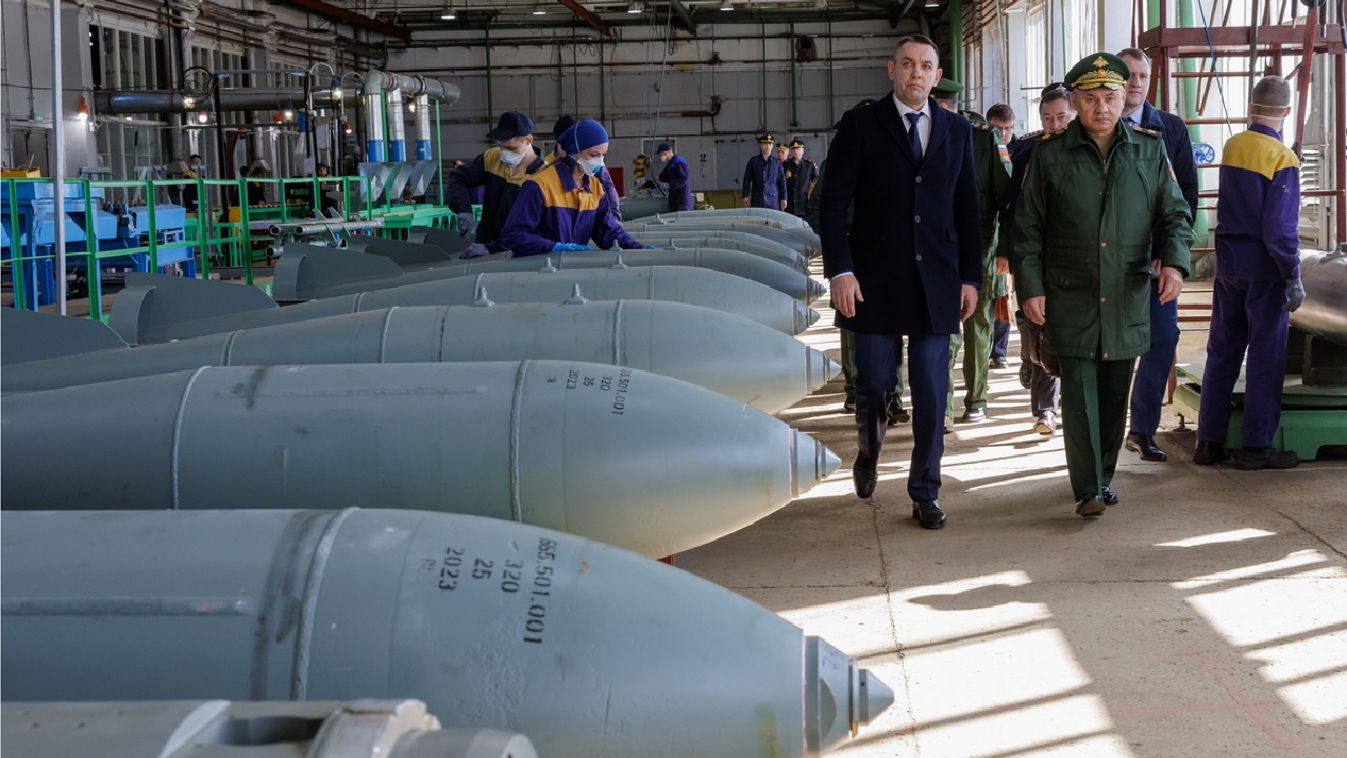 Az orosz védelmi miniszter a Nyizsnyij Novgorodi területen lévő hadiipari vállalatoknál ellenőrizte az állami védelmi megrendelés teljesítését