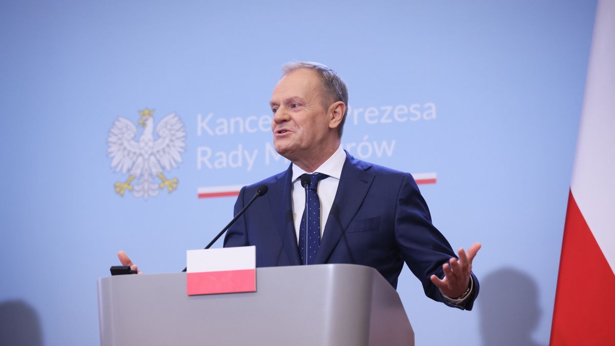 Az álszent Tusk újabb támadása Magyarország ellen