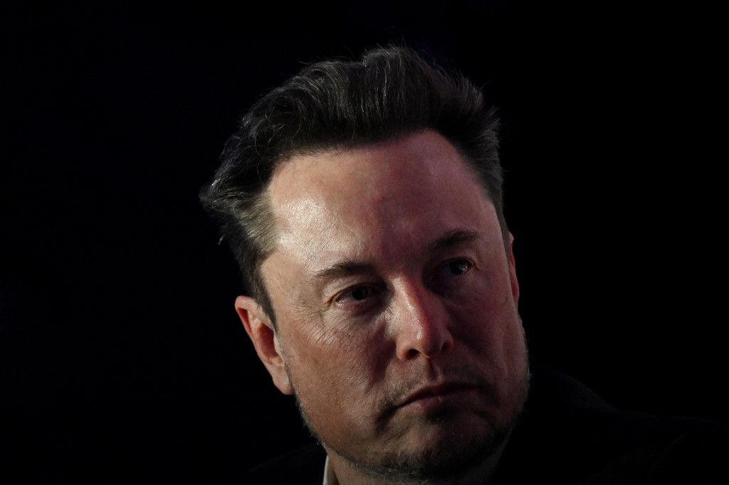 Elon Musk részt vesz az „Antiszemitizmus Online" szimpóziumon az Európai Zsidó Szövetség konferenciáján Krakkóban.