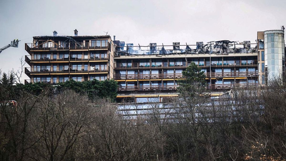 Ez lehet az oka a visegrádi Hotel Silvanusban keletkezett hatalmas tűznek + videó