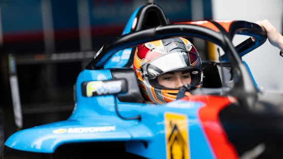 Verstappen és Leclerc útját járja, ő lehet Magyarország következő F1-pilótája
