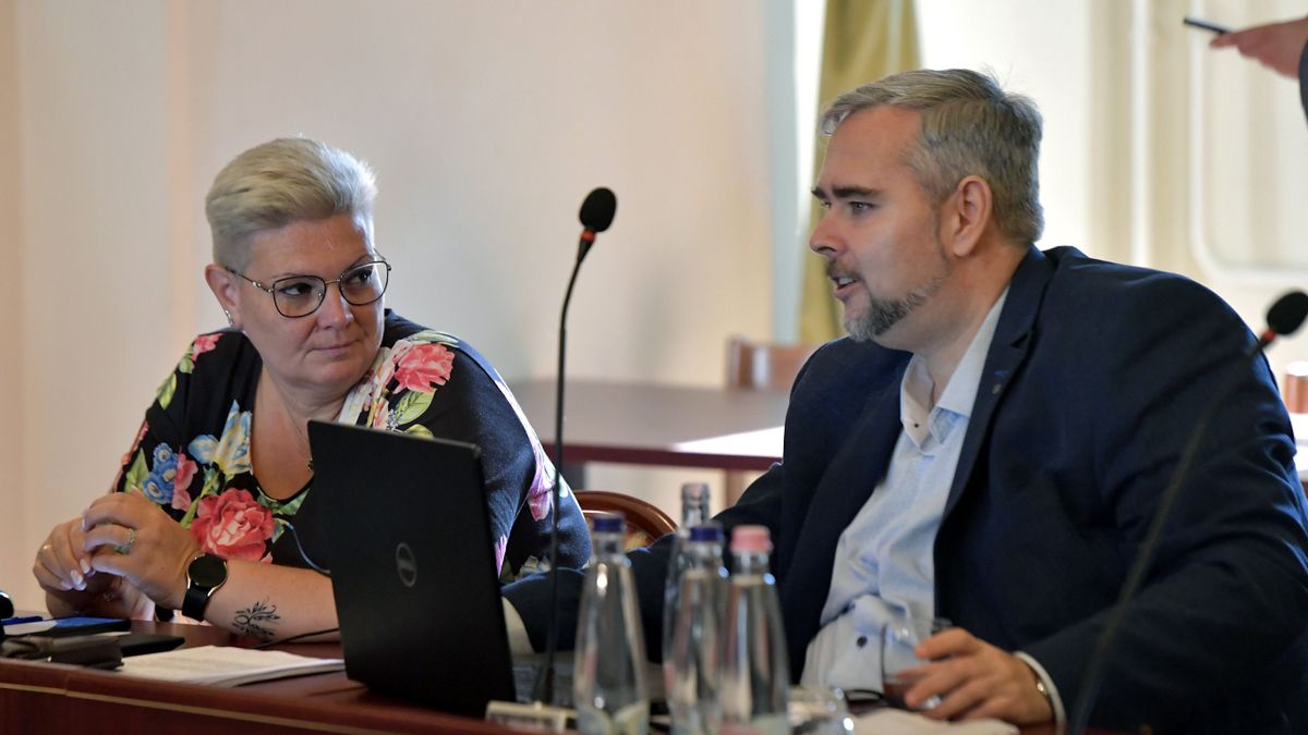 Óbudai korrupciós botrány: kínos kérdések várnak a DK-s polgármesterre