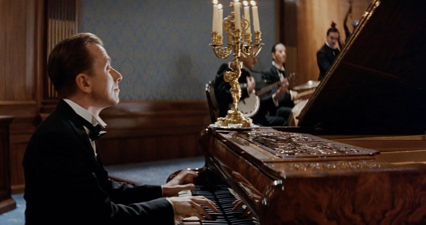 Koltai Lajos egyik operatőri munkája: Részlet Az óceánjáró zongorista legendája című filmből
