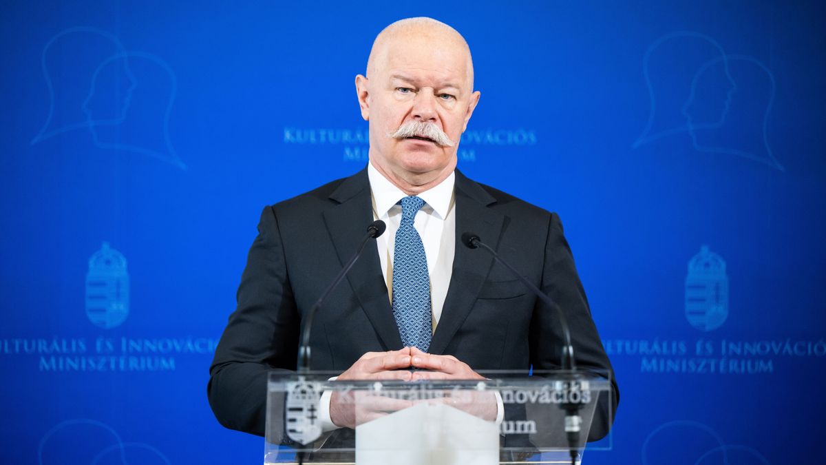 Állami elismeréseket adott át Csák János a nemzeti ünnep alkalmából