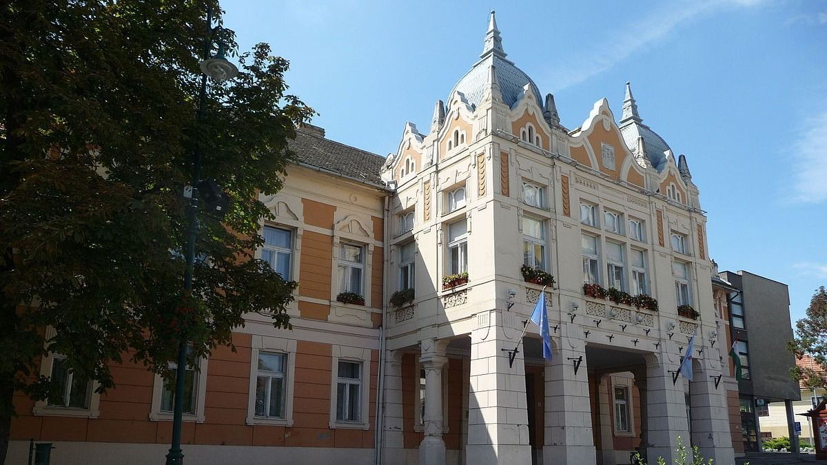 Zsarolással vádolták meg a szekszárdi DK-t a szövetségesei