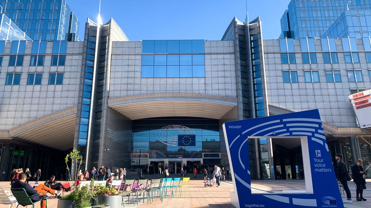 Nagyon berezelt az európai elit