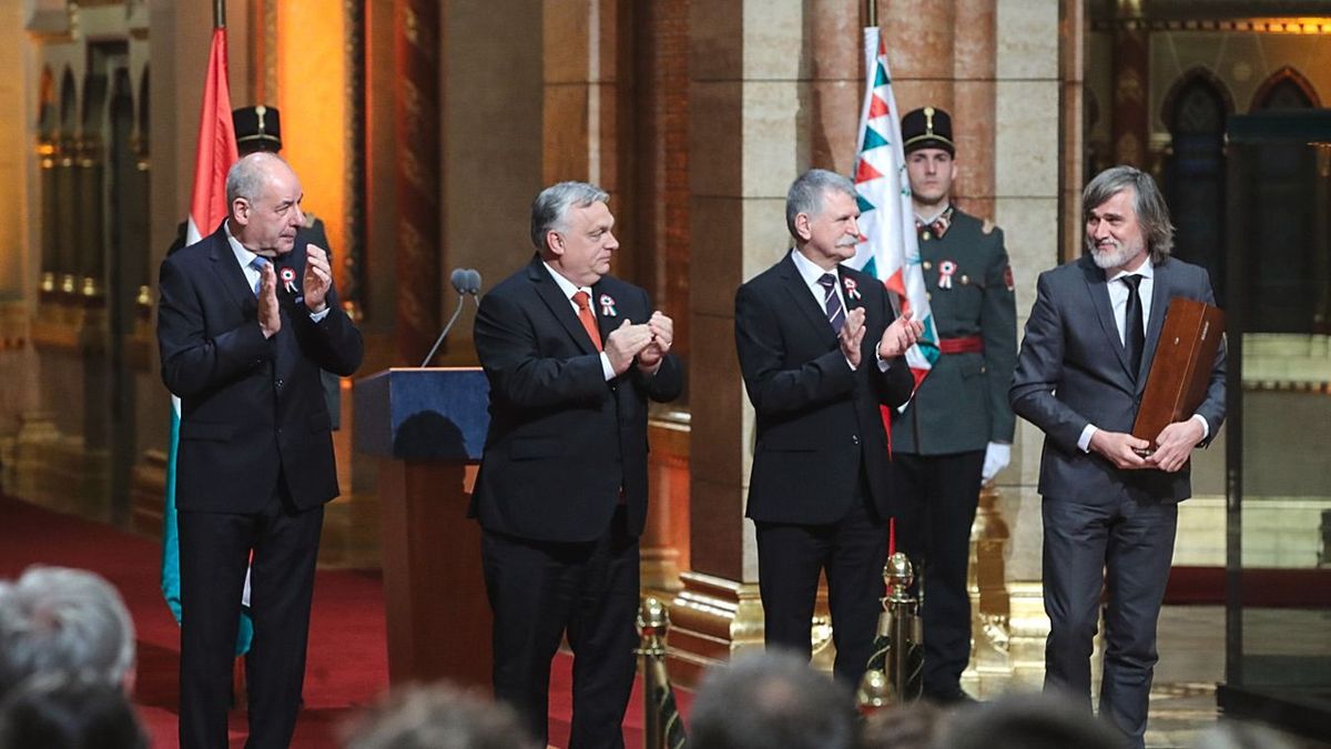 Magyarország köztársasági elnöke március 15. alkalmából kitüntetéseket adott át + galéria