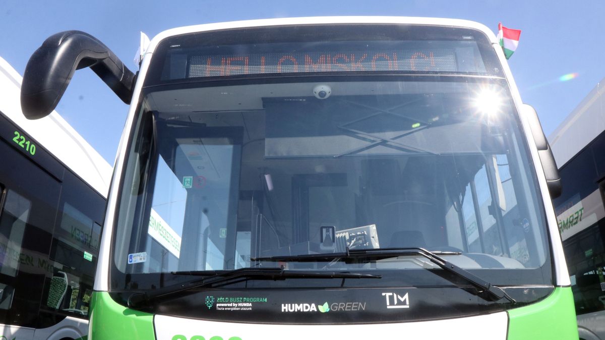 Mutatjuk, hogyan tévedt el egy helyi járatos busz a miskolci dzsungelben