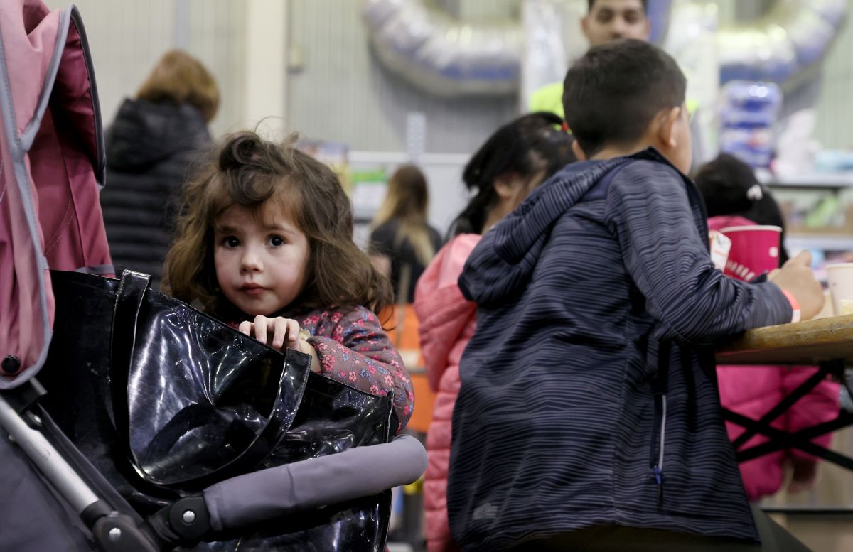 Menekült ukrán gyerekek Budapesten