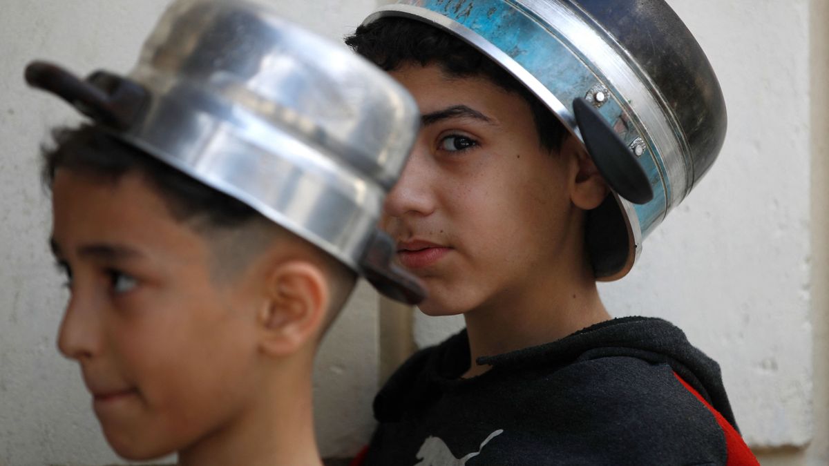 German Schoolkids Banned from Drinking During Ramadan