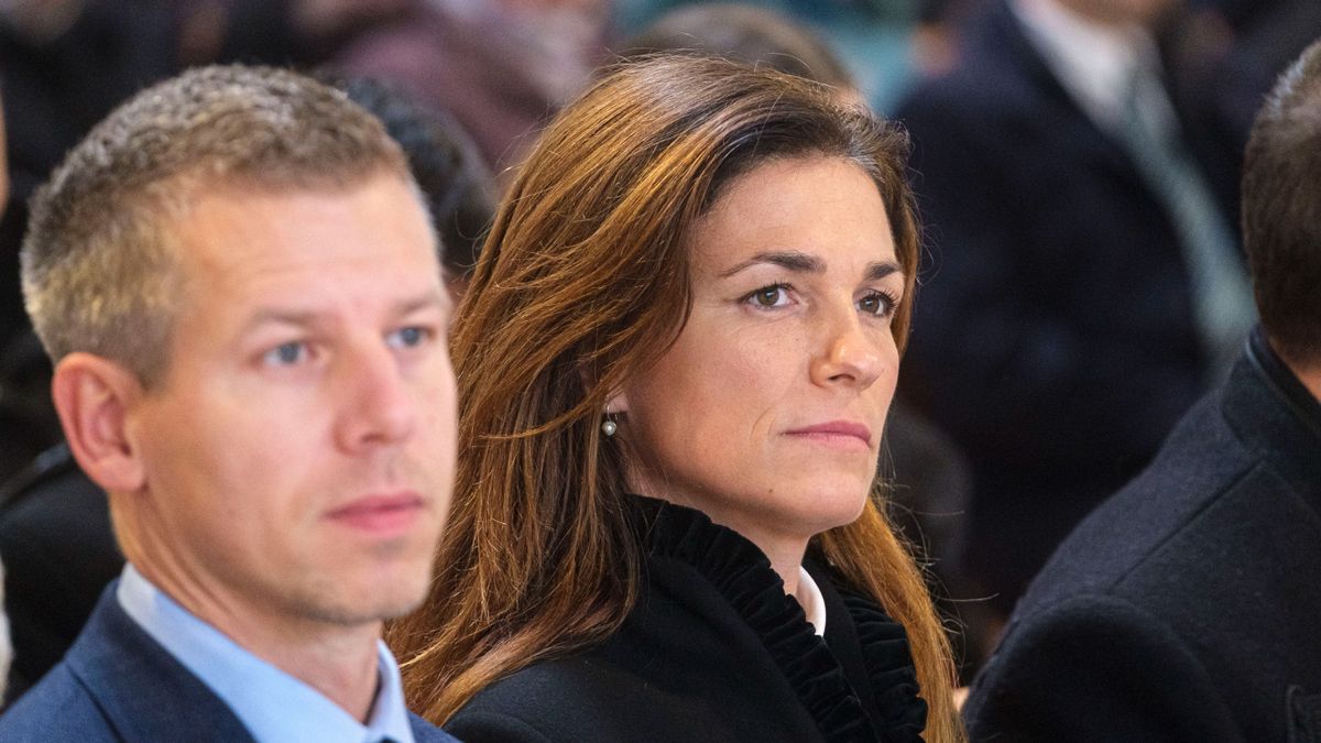 A nők jogait védő szervezetek hallgatnak Magyar Péter rémes tetteiről
