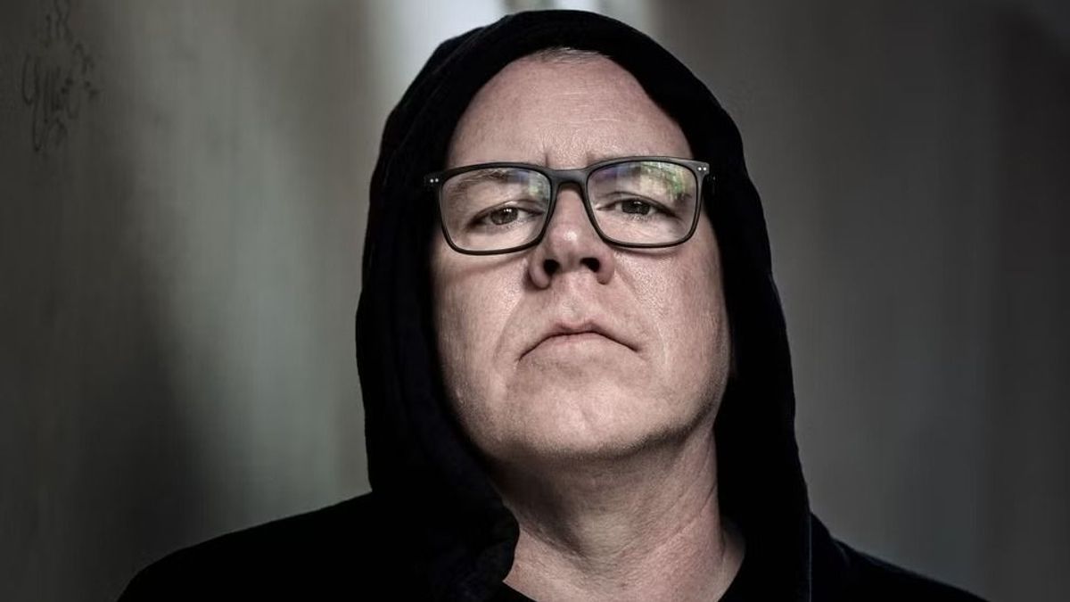Bret Easton Ellis, akinek legjelentősebb alkotását kizárólag lefóliázva, felnőtteknek adhatták el