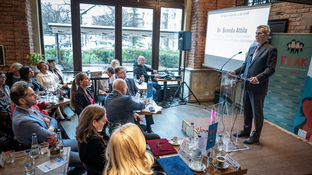 A feminizmus és a familizmus nem kizárja, hanem kiegészíti egymást
