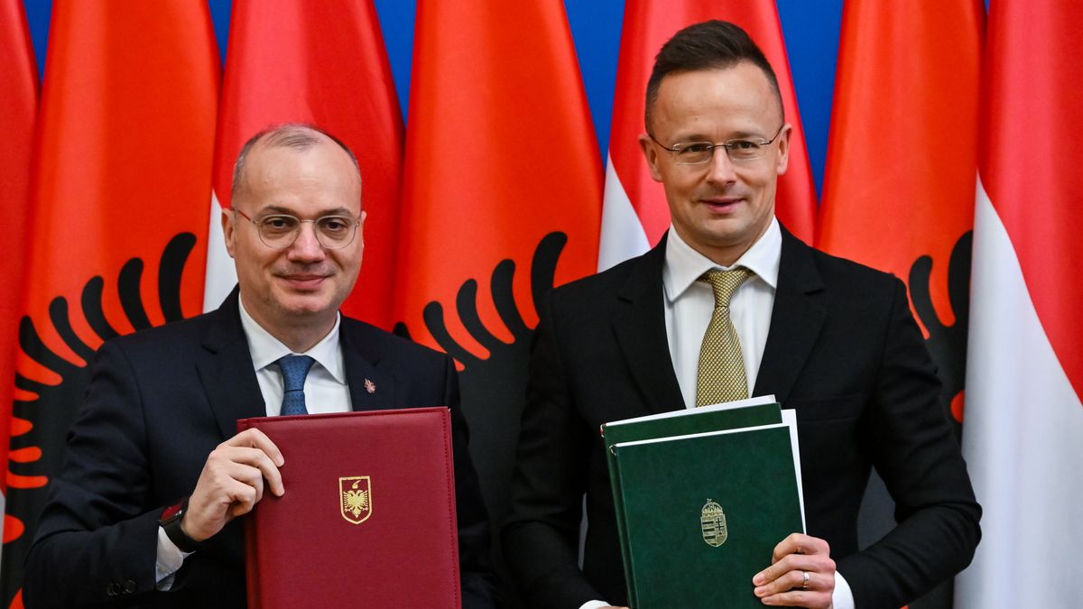 Szijjártó Péter: Az igazi veszély a háború + videó