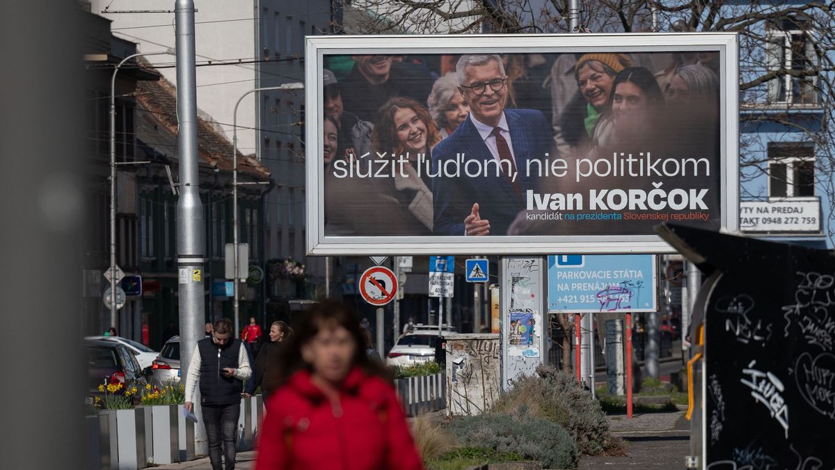 Hungarian Candidate on Ballot in Slovak Presidential Race