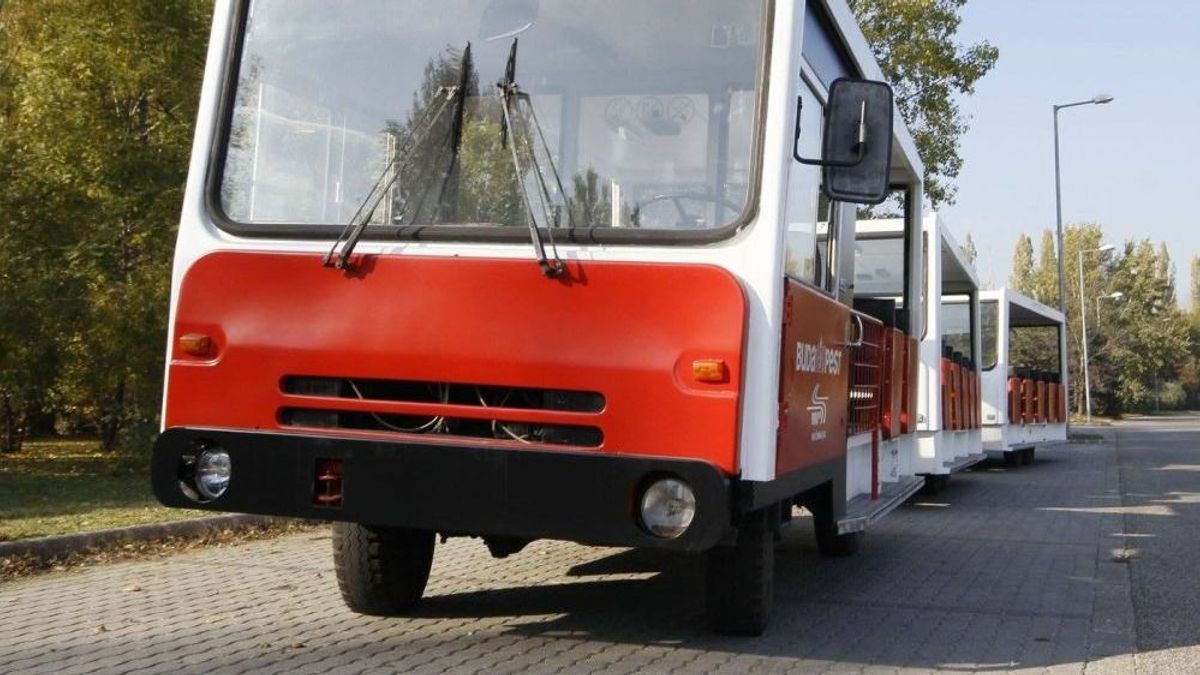 Unikális járgány futott be Szentendrére – érdemes megnézni!