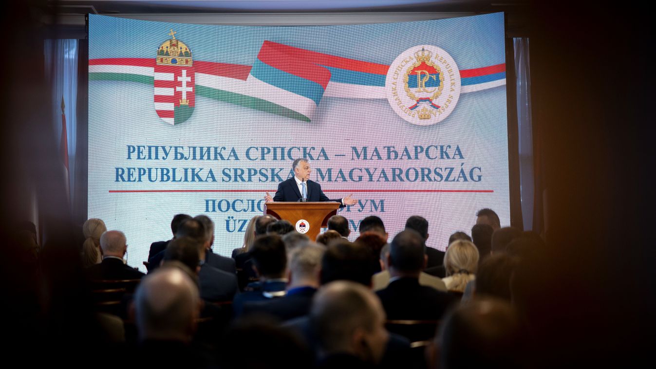 Orbán Viktor miniszterelnök beszédet mond a Magyarország és a boszniai Szerb Köztársaság által rendezett üzleti fórumon Banja Lukában 2024. április 5-én.