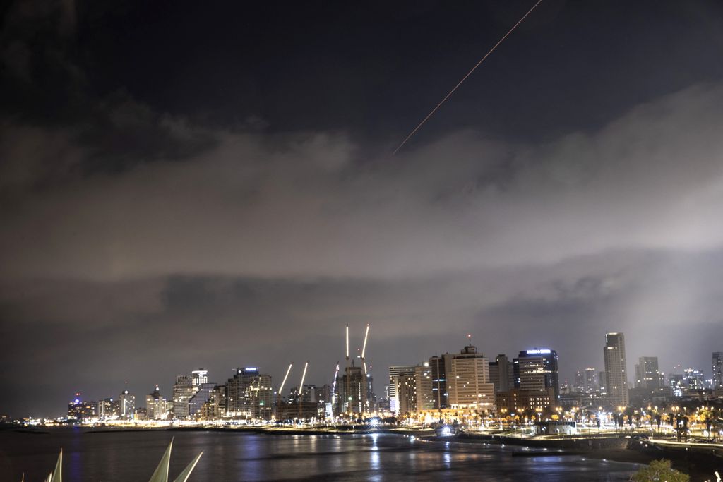 Missiles seen in skies above Tel Aviv