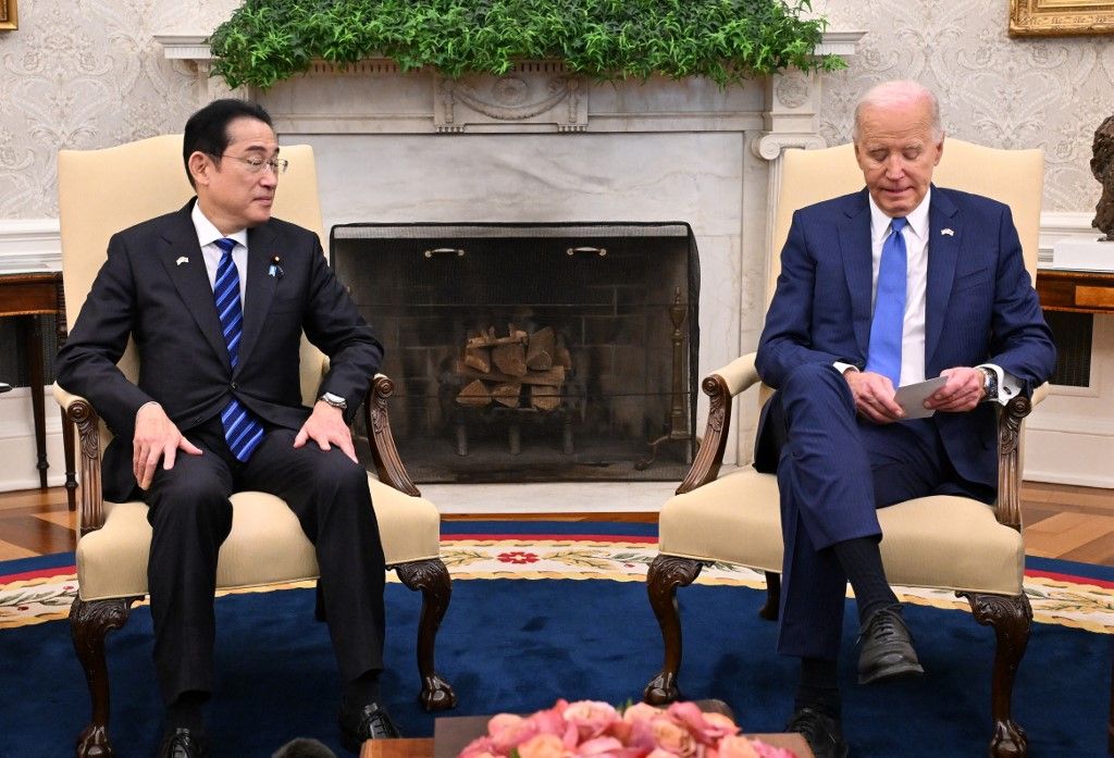 Borítókép: Joe Biden elnök 2024. április 10-én megbeszélést tart Kisida Fumio japán miniszterelnökkel a washingtoni Fehér Házban. (Fotó: Kohei Choji / Yomiuri / The Yomiuri Shimbun az AFP-n keresztül)