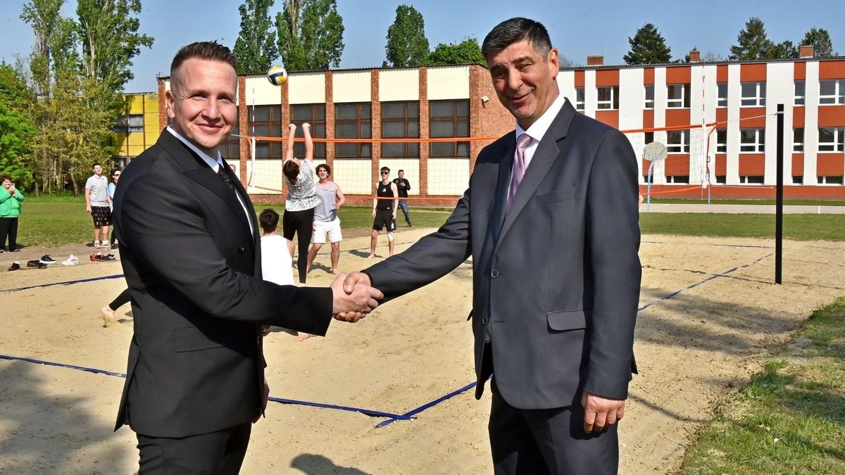 A kézfogás, ami négymillió forintot ér