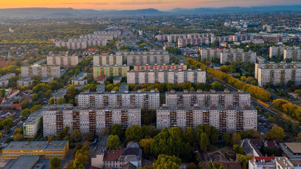 Újabb tragédia Csepelen: kizuhant a nyolcadik emeleti lakásából egy fiatal nő