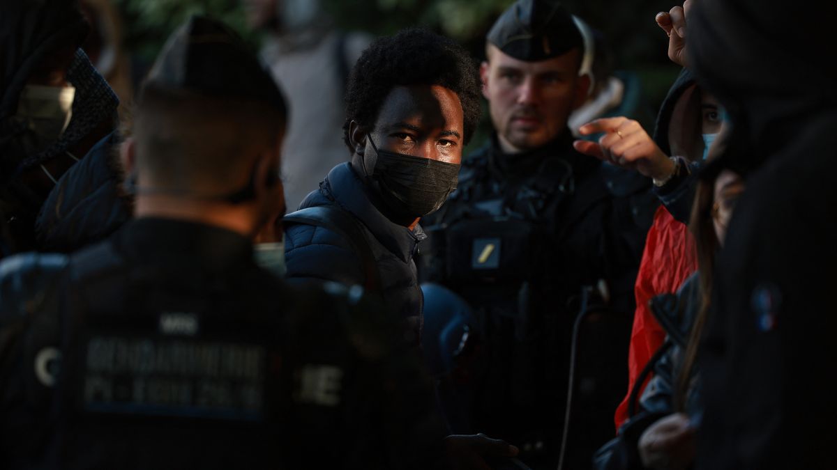 Hazaküldenék a migránsokat a brutális francia zavargás után + videó