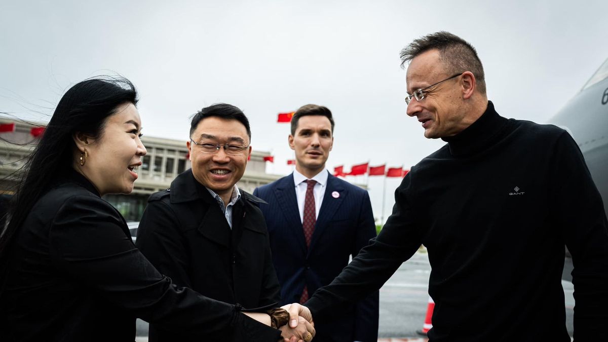 Nagy bejelentés érkezett Szijjártó Pétertől Pekingből + videó