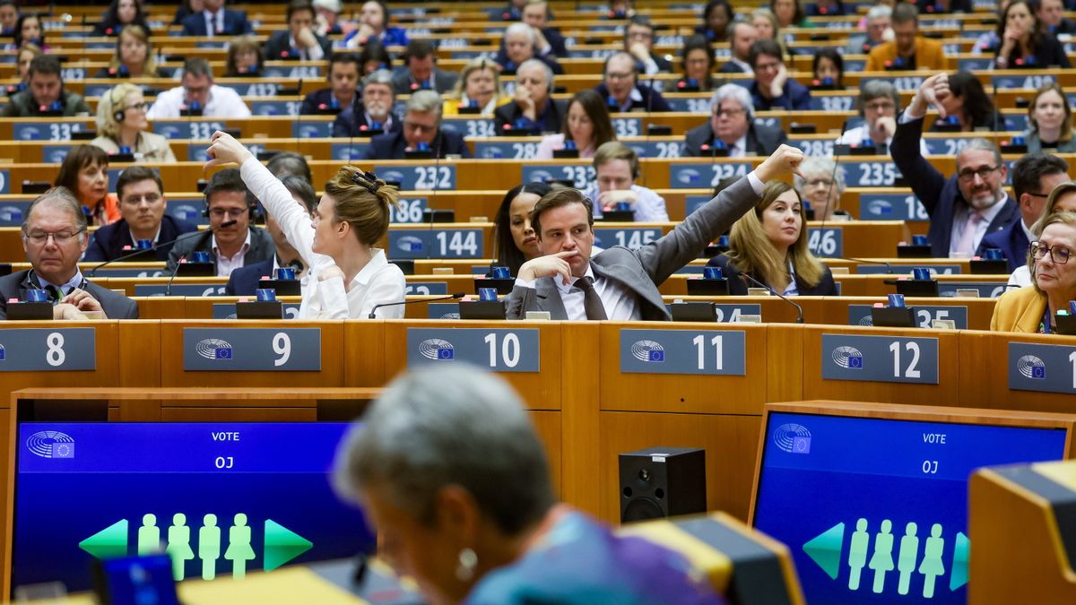 Konzervatív nagyágyúk közösen nyilatkoztak a migrációs paktumról