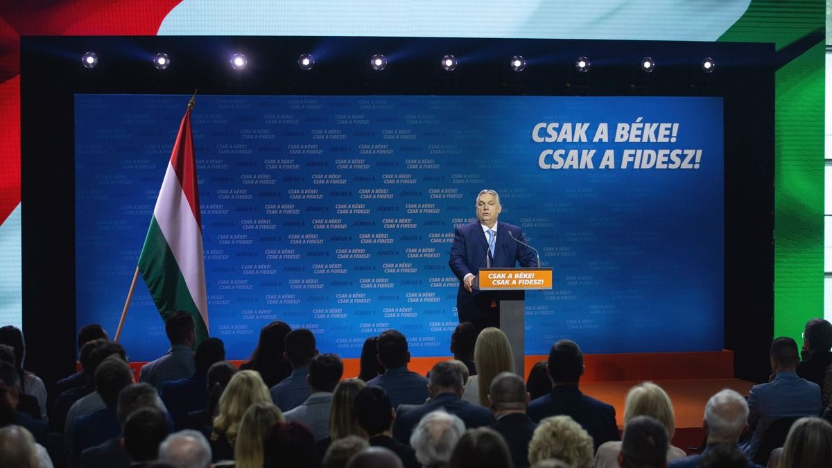 Orbán Viktor: Amíg nemzeti kormány van, Magyarország nem lép háborúba!