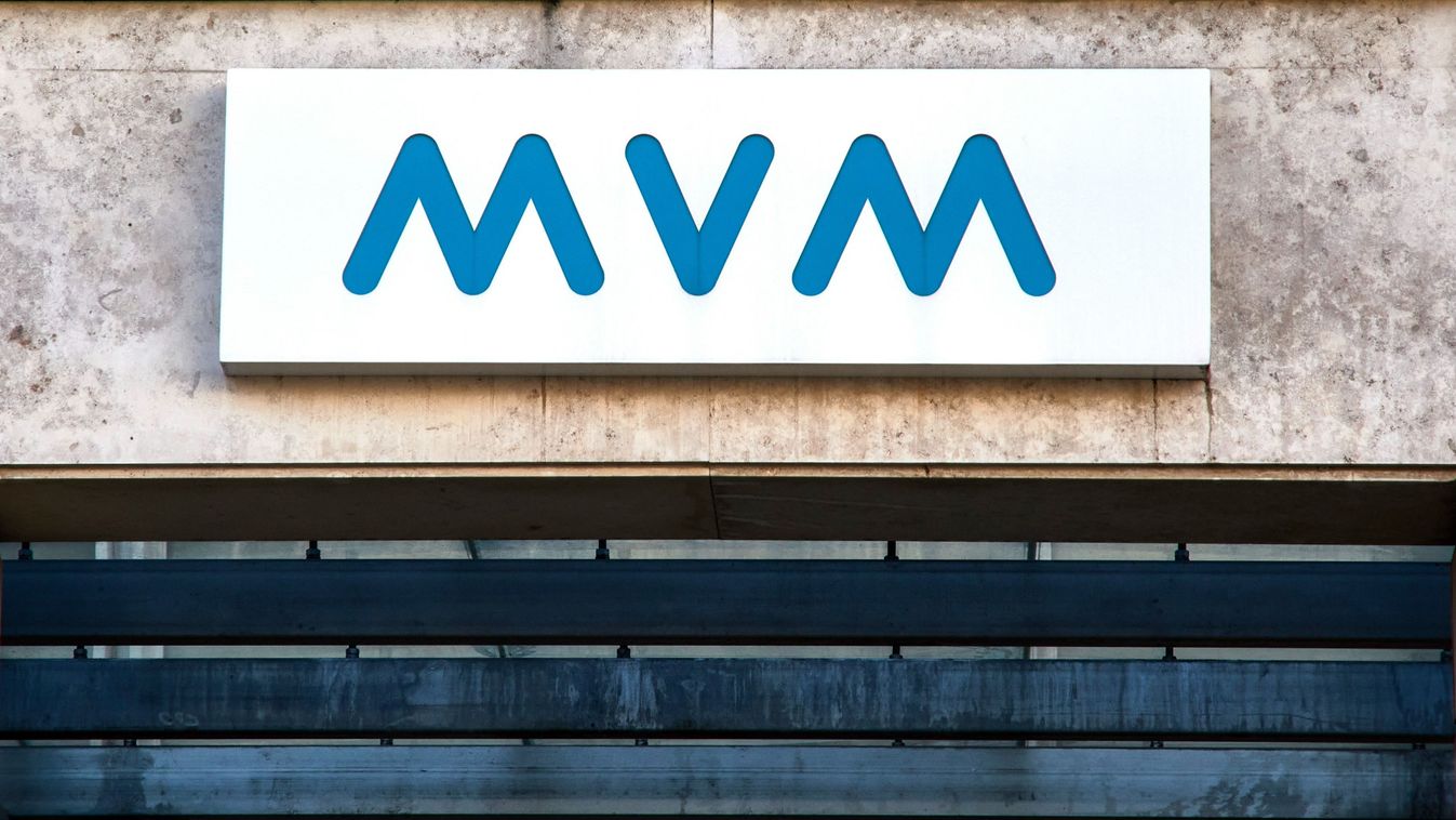 Céglogó az MVM Next ügyfélszolgálati iroda épületén a főváros VIII. kerületében, a Fiumei úton. (Fotó: MTVA/Bizományosi: Róka László)