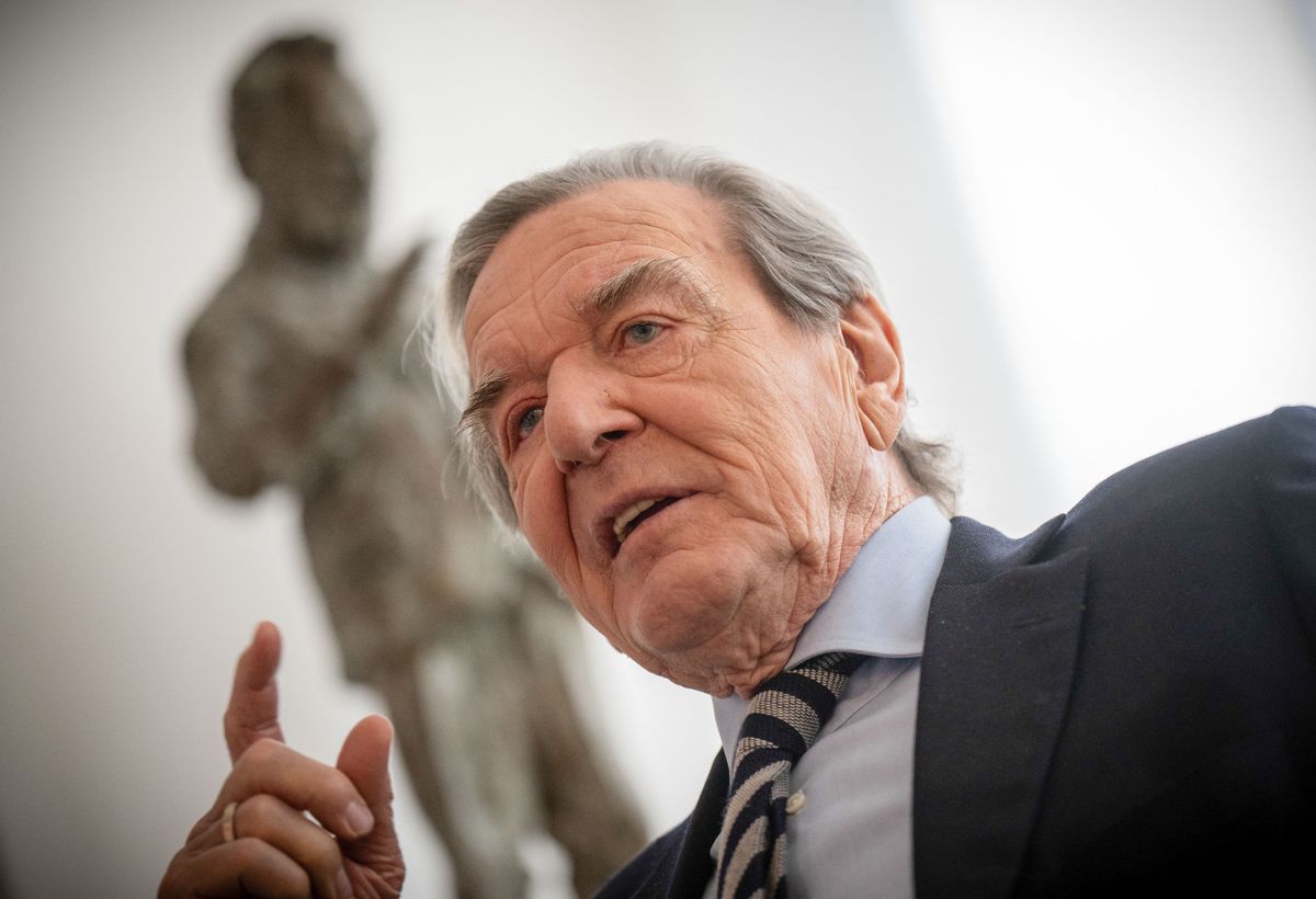 Gerhard Schröder egykori német kancellár (Fotó:  dpa Picture-Alliance via AFP/MICHAEL KAPPELER)