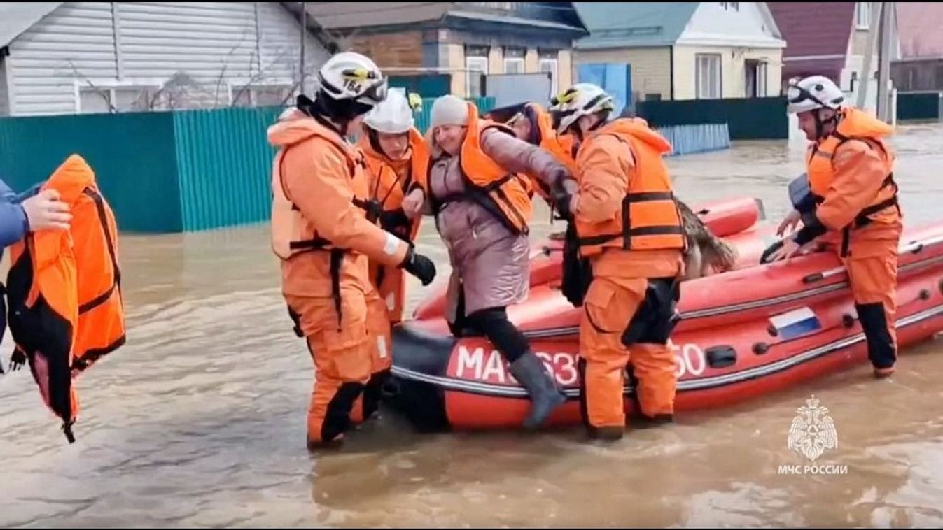 Evacuation of residents continues after dam bursts in Orsk, Russia