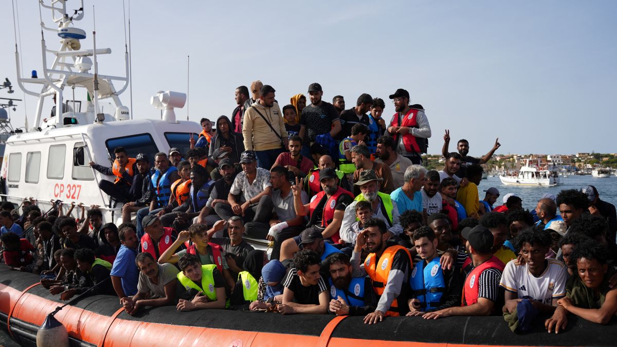 Megosztja az olasz kormánypártokat a migrációs paktum